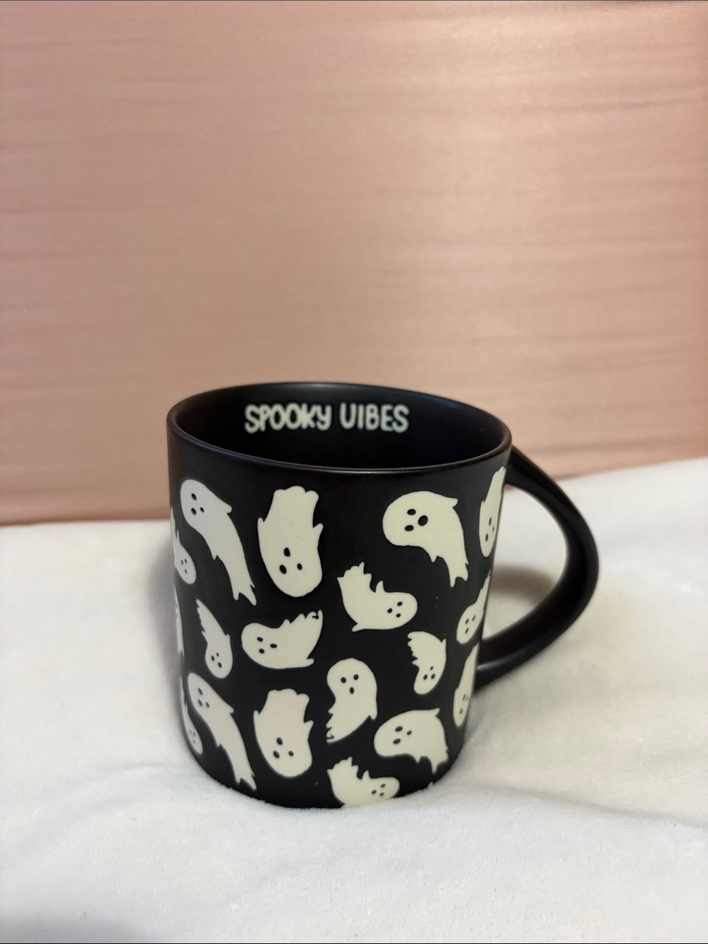 Hyde and Eek “Spooky Vibes” Black Ghost Pattern Mug